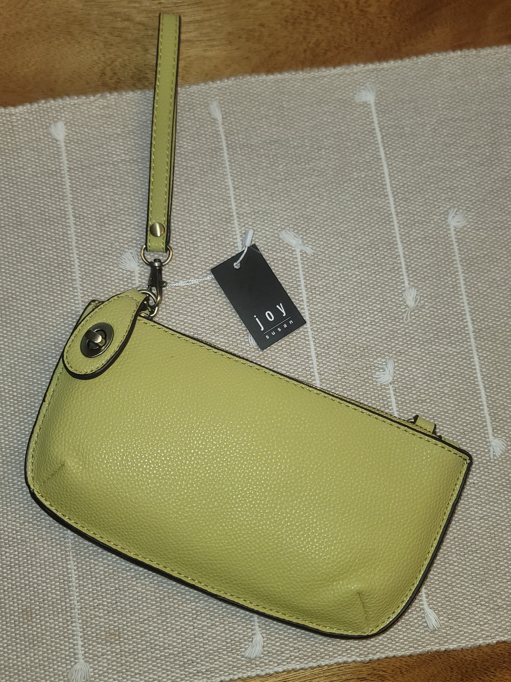 Joy Susan - Mini Crossbody Wristlet Clutch In Kiwi